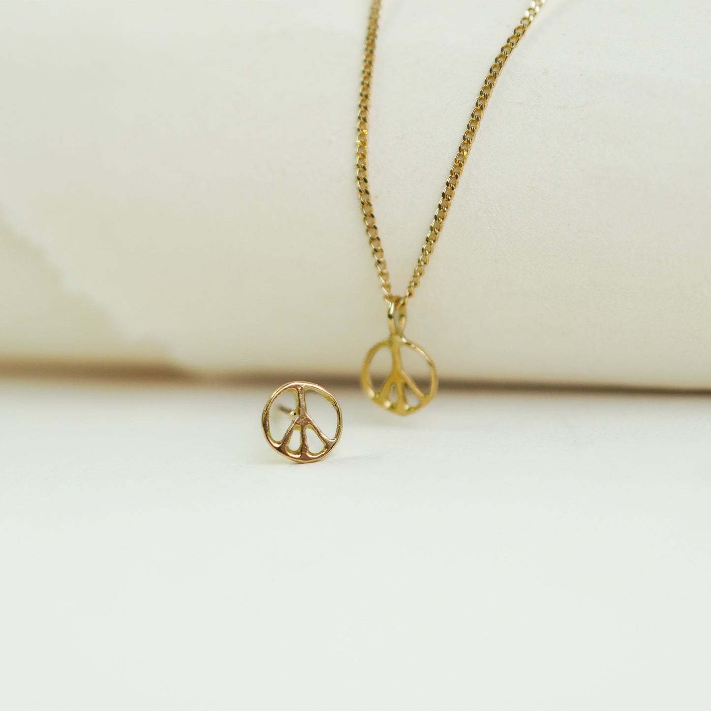 〔オンライン限定〕hp-509 ピースピアス