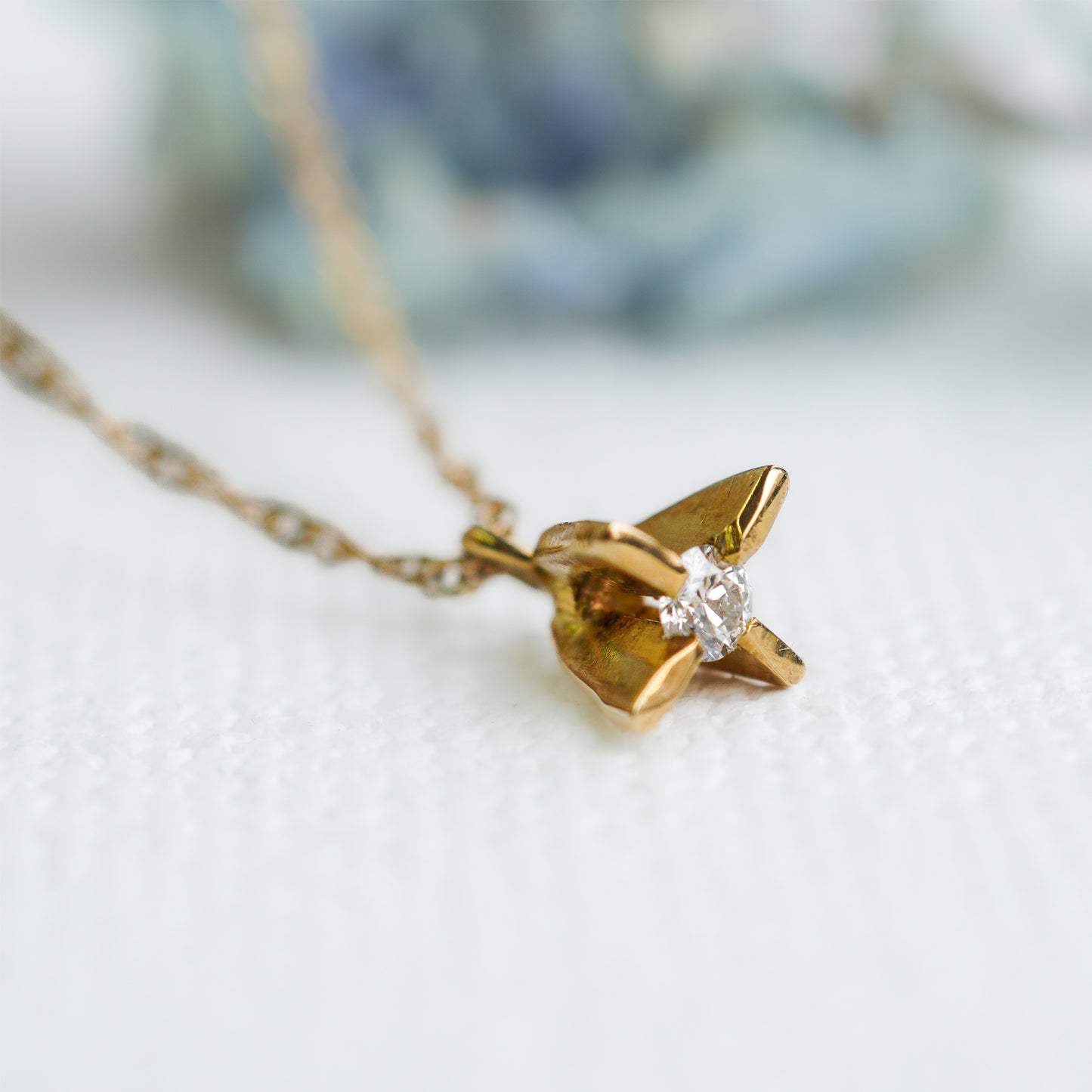 h-n-6-2-93 立て爪すずらんネックレス