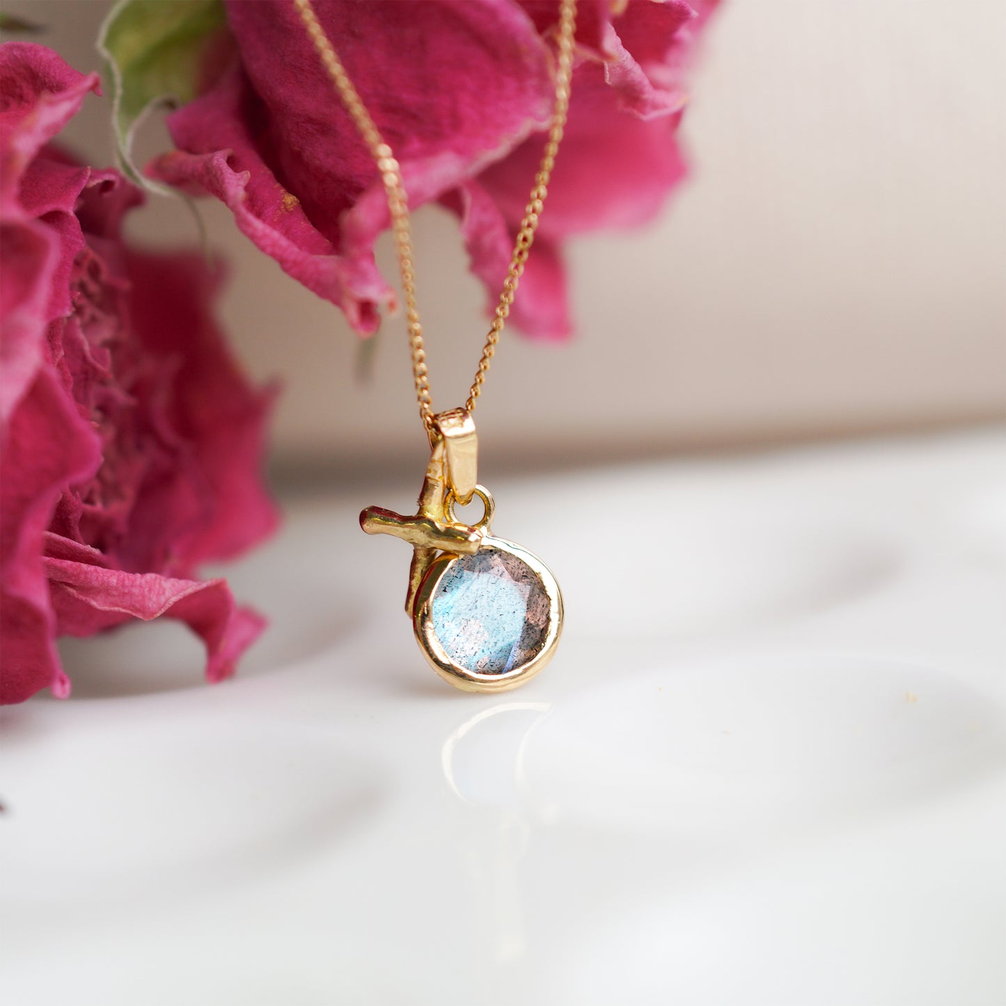 bc-2 ラブラドライトチャーム