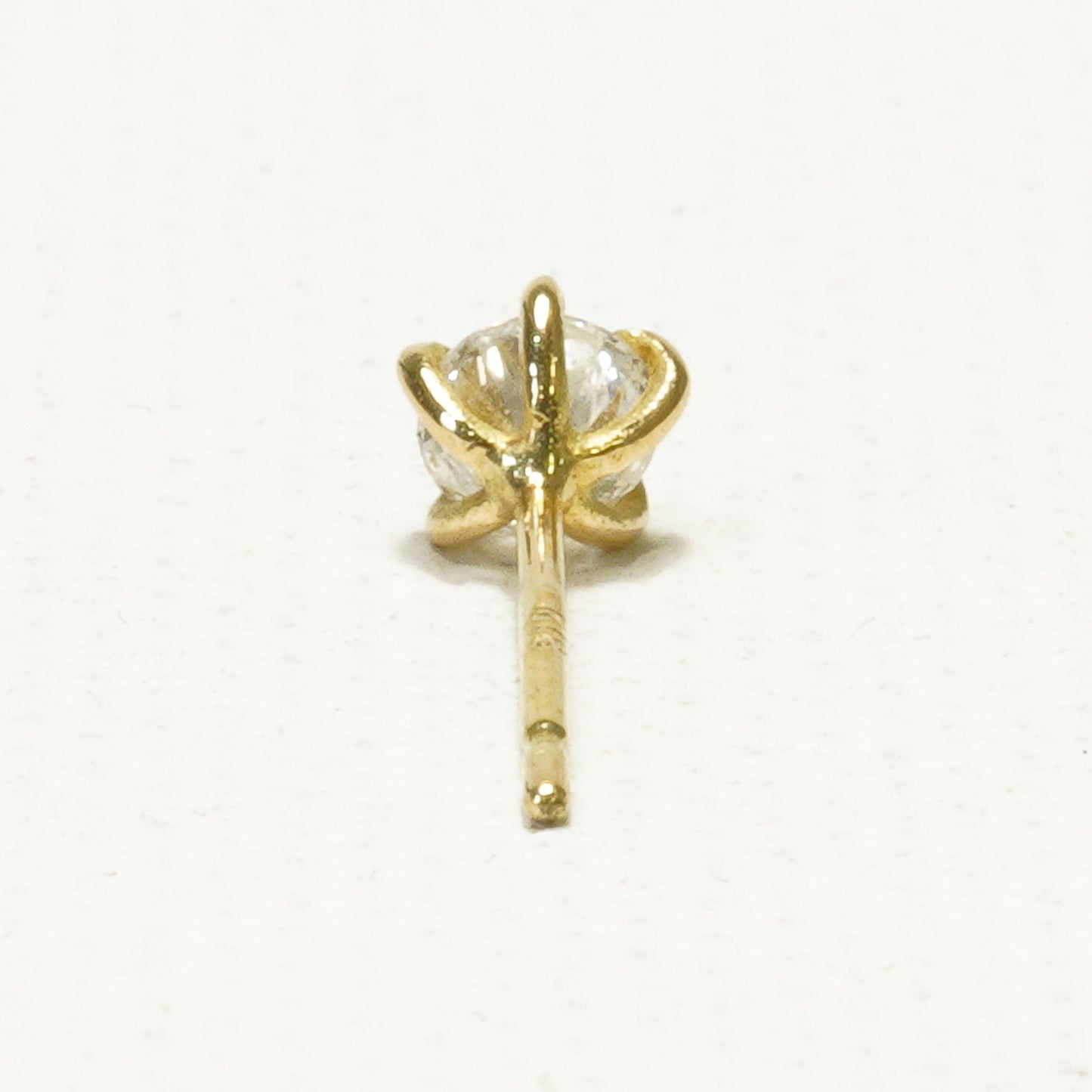 hp-20fw-640 5つ爪ダイヤ ピアス / ゴールド