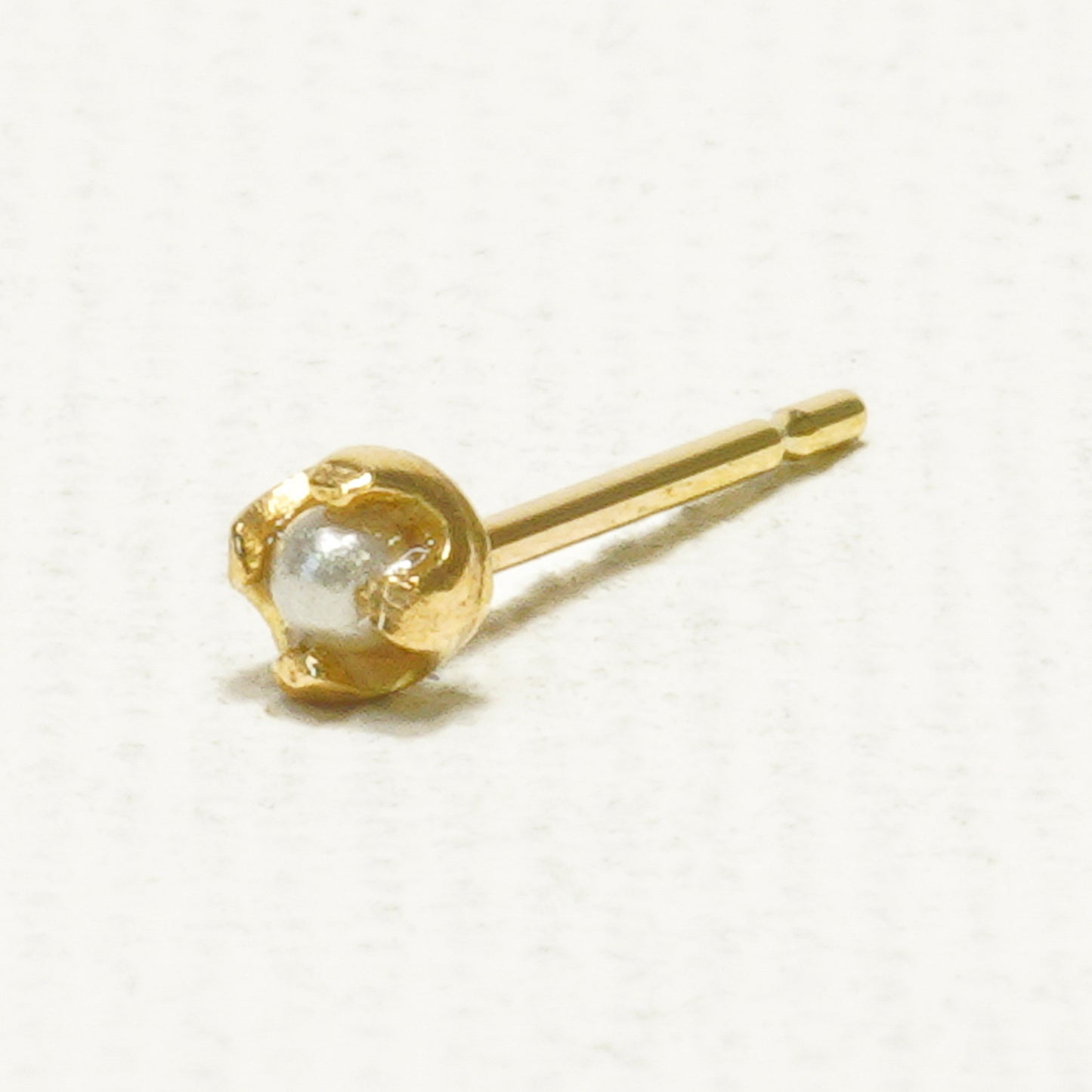 hp-19fw-633 4つ爪ミニパール ピアス