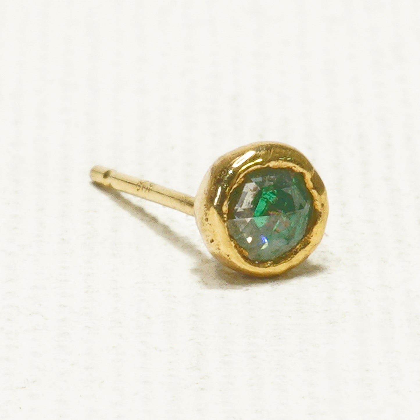 hp-385 レイヤーピアス - エメラルド×ダイヤ