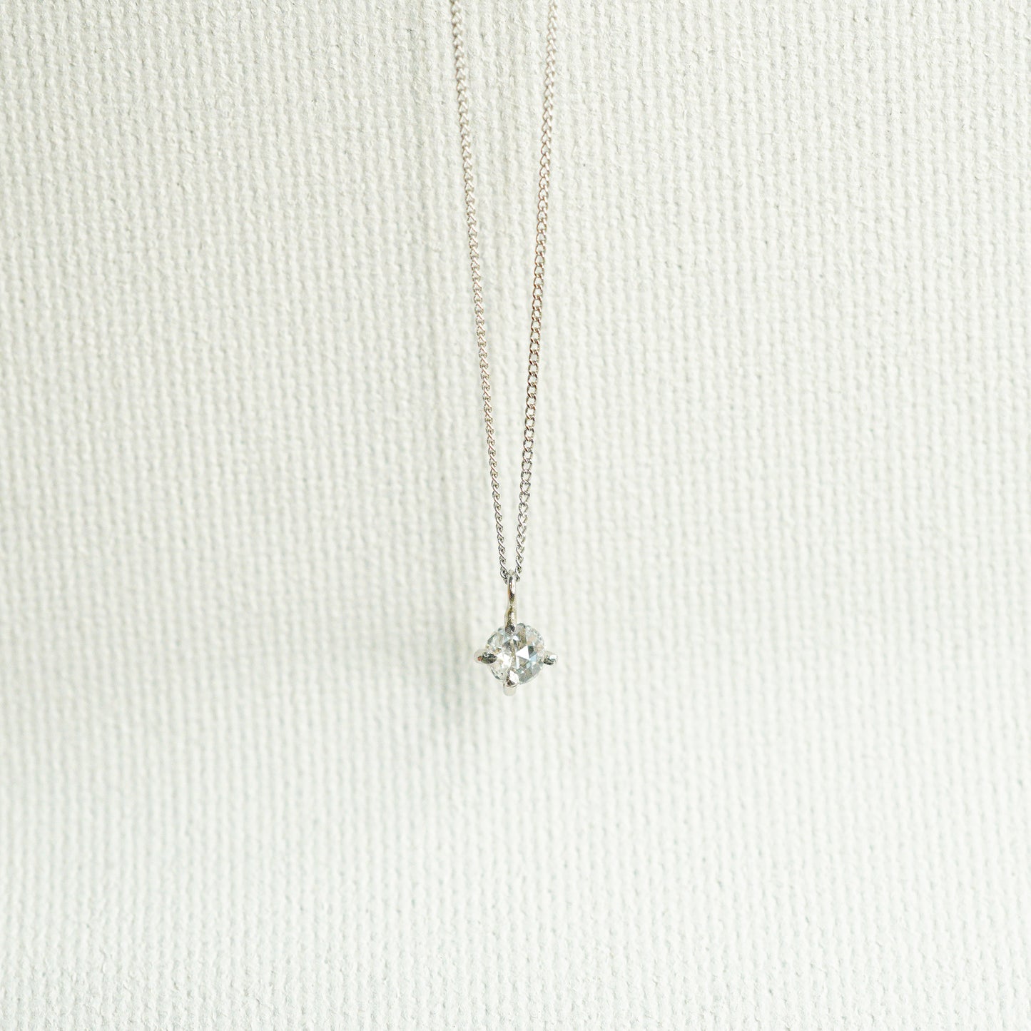 pn-29 クロス留めローズカットダイヤ ネックレス