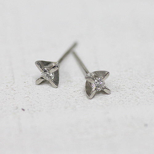 pp-10w-12 立て爪ダイヤピアス