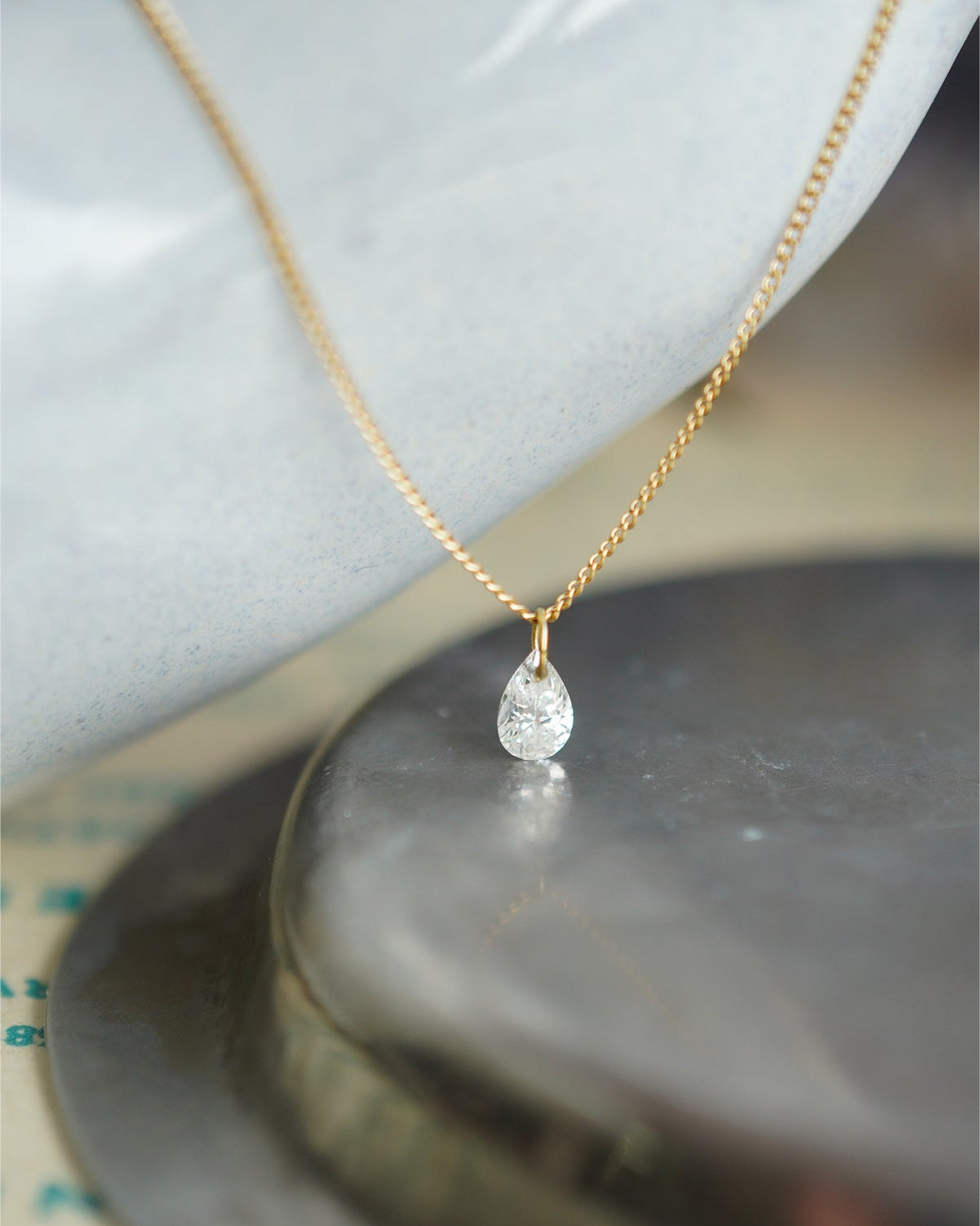 ペアシェイプブリリアントカットダイヤモンドネックレス hn-14w-05