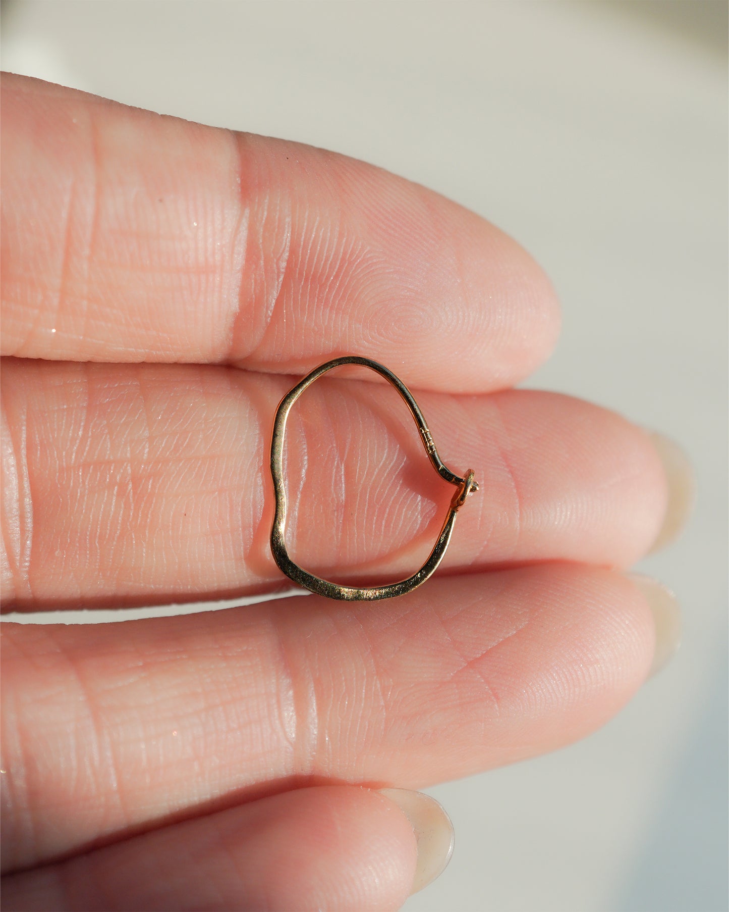 〔オンライン限定〕クラウドフープピアスM wp-8-25 (片耳)