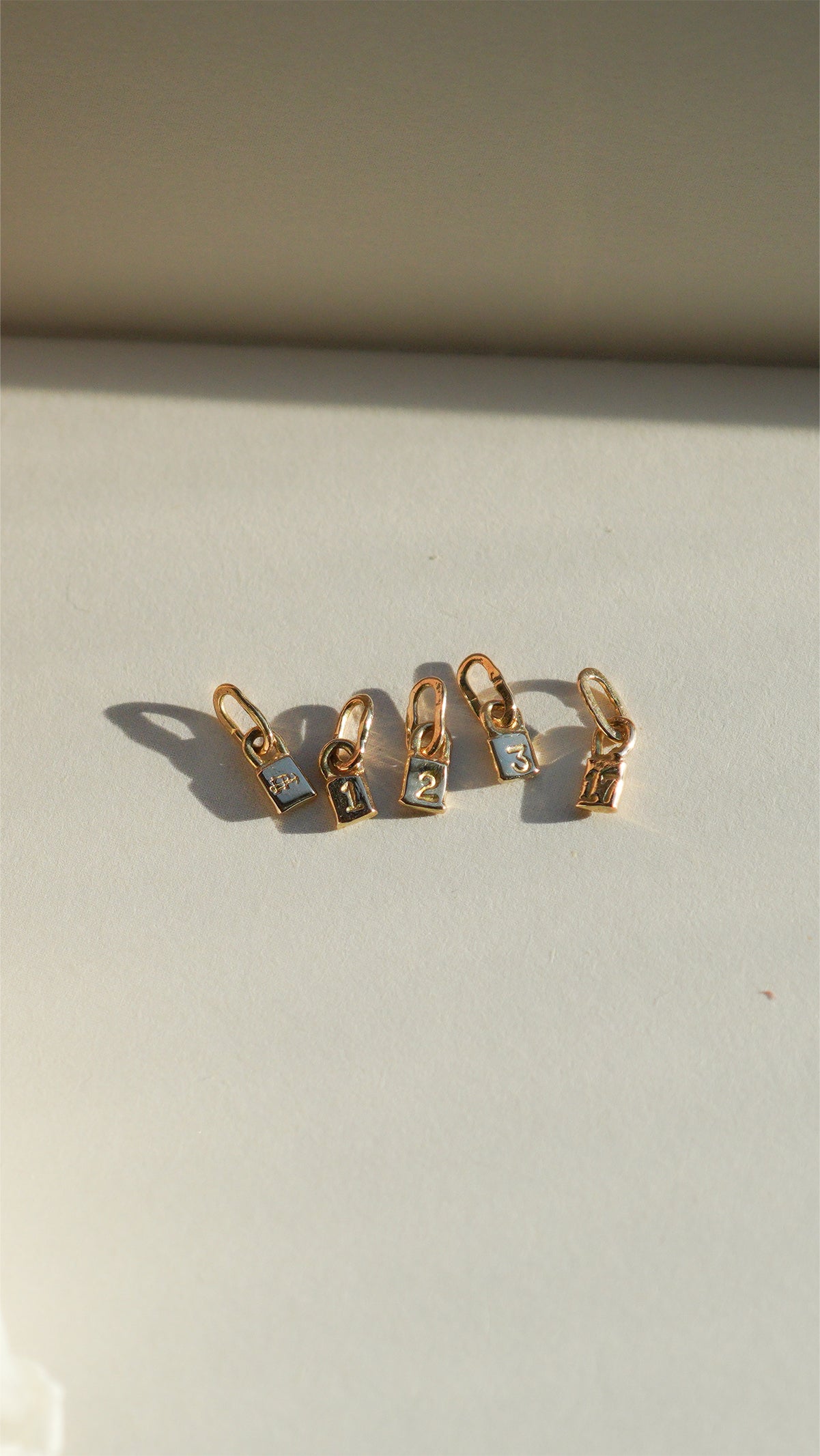 〔オンライン限定〕パドロックチャーム1 wc-3-25