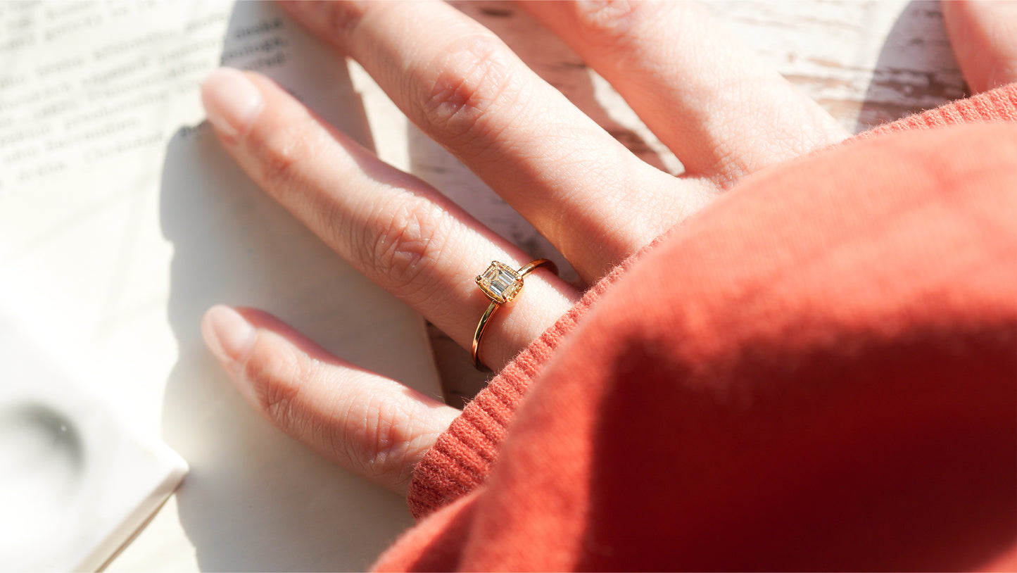 エメラルドカットダイヤモンドリング br-224